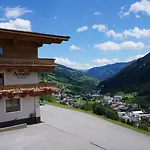Alpenhit * Saalbach-Hinterglemm